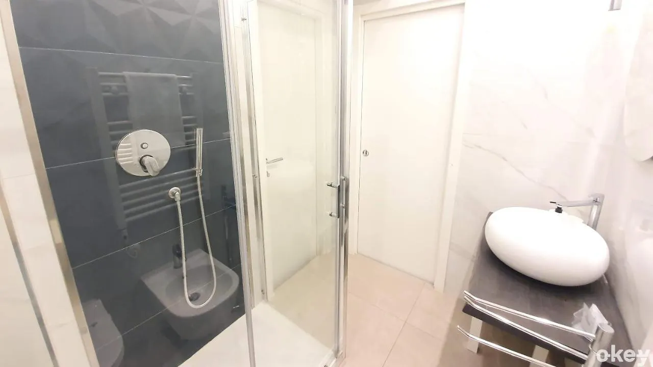 Bed & Relax Loft - Bari Centro Apartment